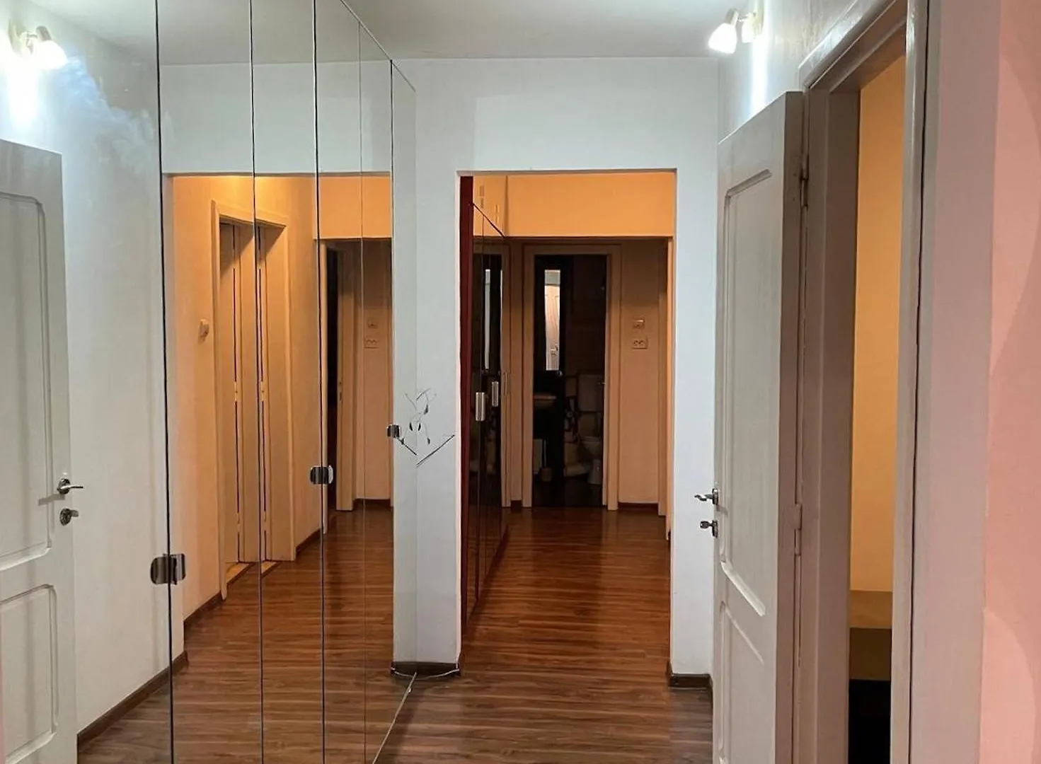 Mystic Retreat Apartment Bucharest 0*,