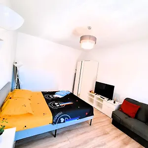 Apartament Plaza 2, Bucureşti